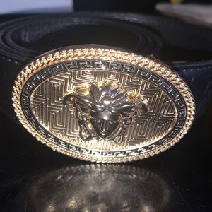 Black Versace belt